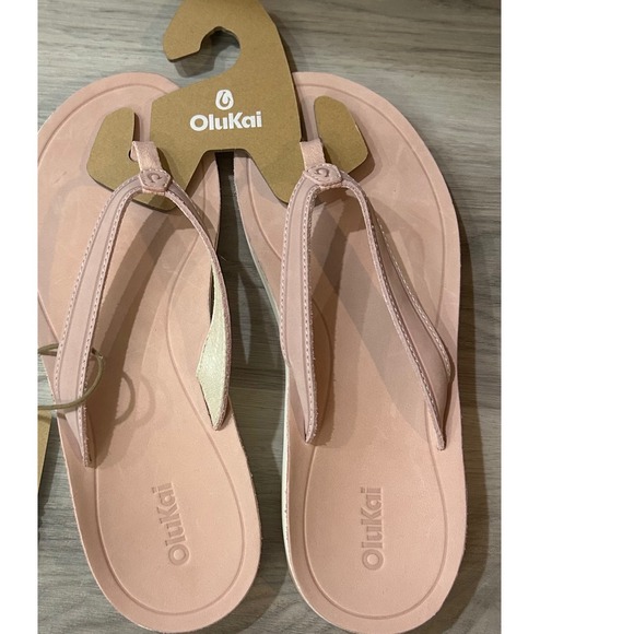 OluKai Shoes - OluKai Womens South Shore Flip Flop Sandals Leather 10 Soft Pink